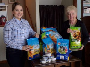 Share the Love drive collects pet food for pantry